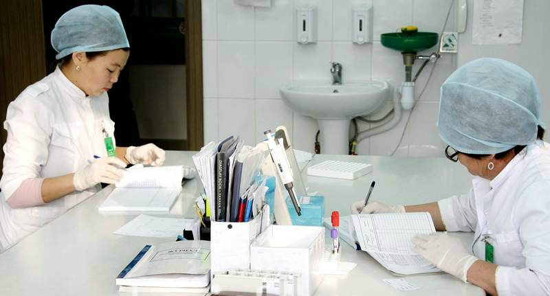 Новый проект восполнит недостаток медработников в селах РК