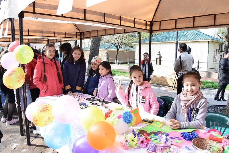 В Шыкменте прошла детская бизнес-ярмарка