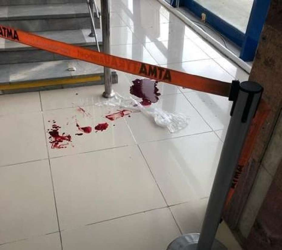 Аэропорт Атырау: Сотрудник полиции случайно ранил женщину