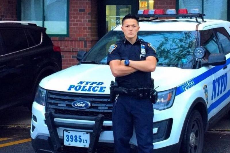 Полицейский-казах о самой большой проблеме Нью-Йорка