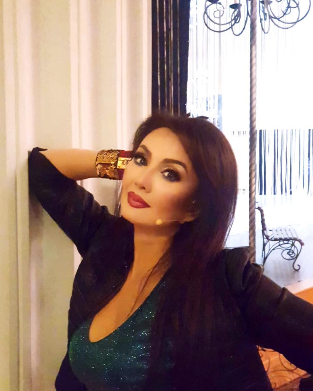 Популярная актриса из Казахстана удивила поклонников красотой