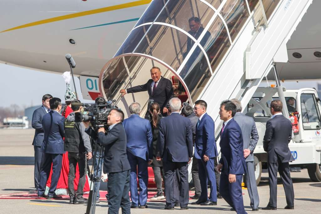 Нурсултан Назарбаев прибыл в Алматы