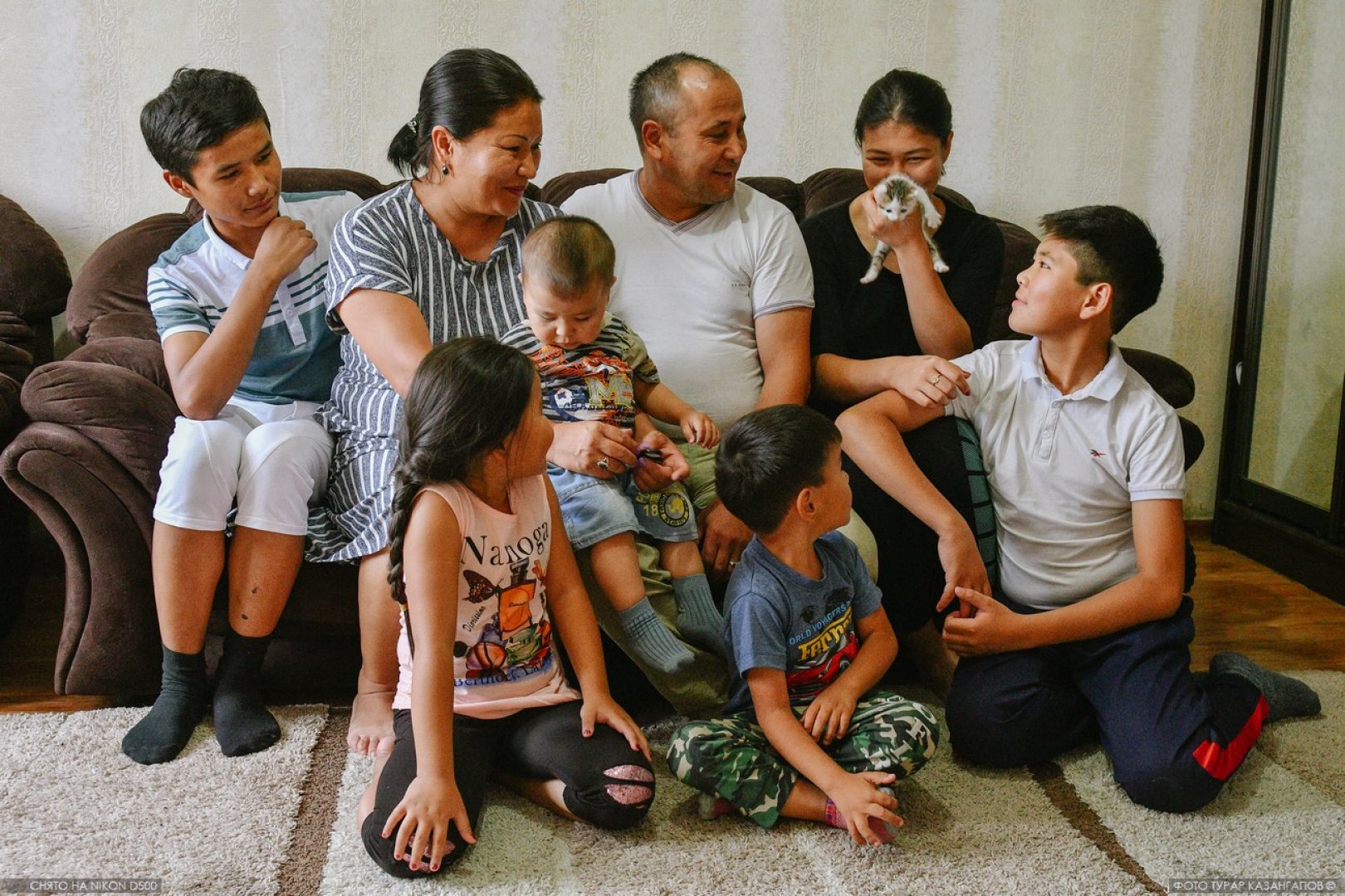 Власти Астаны поддержат многодетные и малообеспеченные семьи