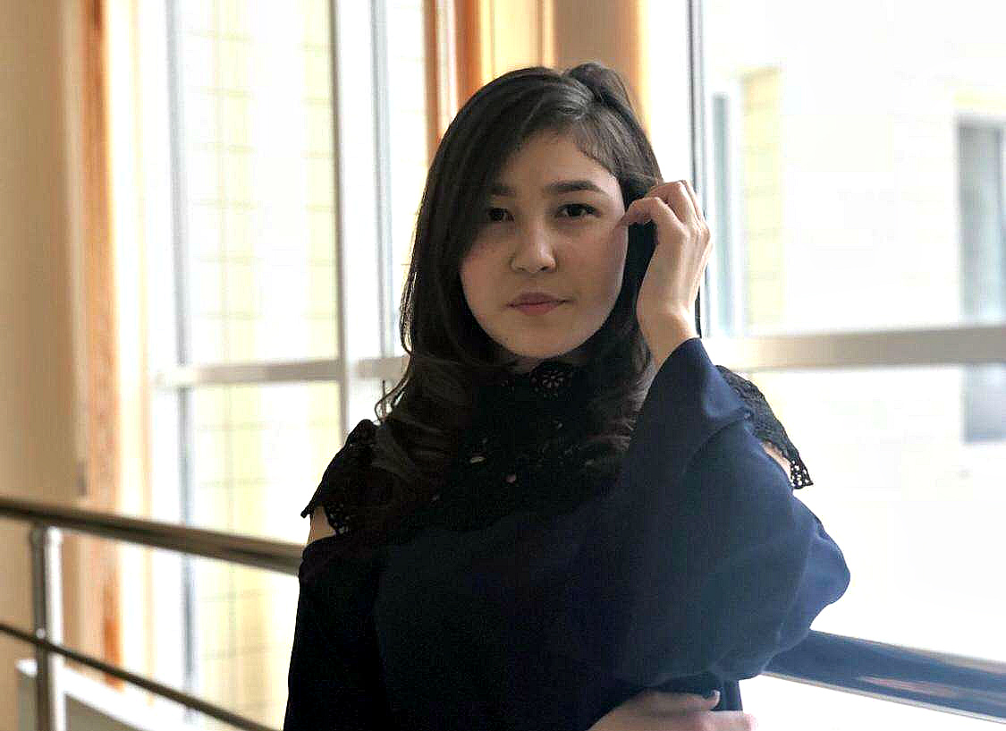 Выпускницу НИШ пригласили сразу в 20 вузов мира