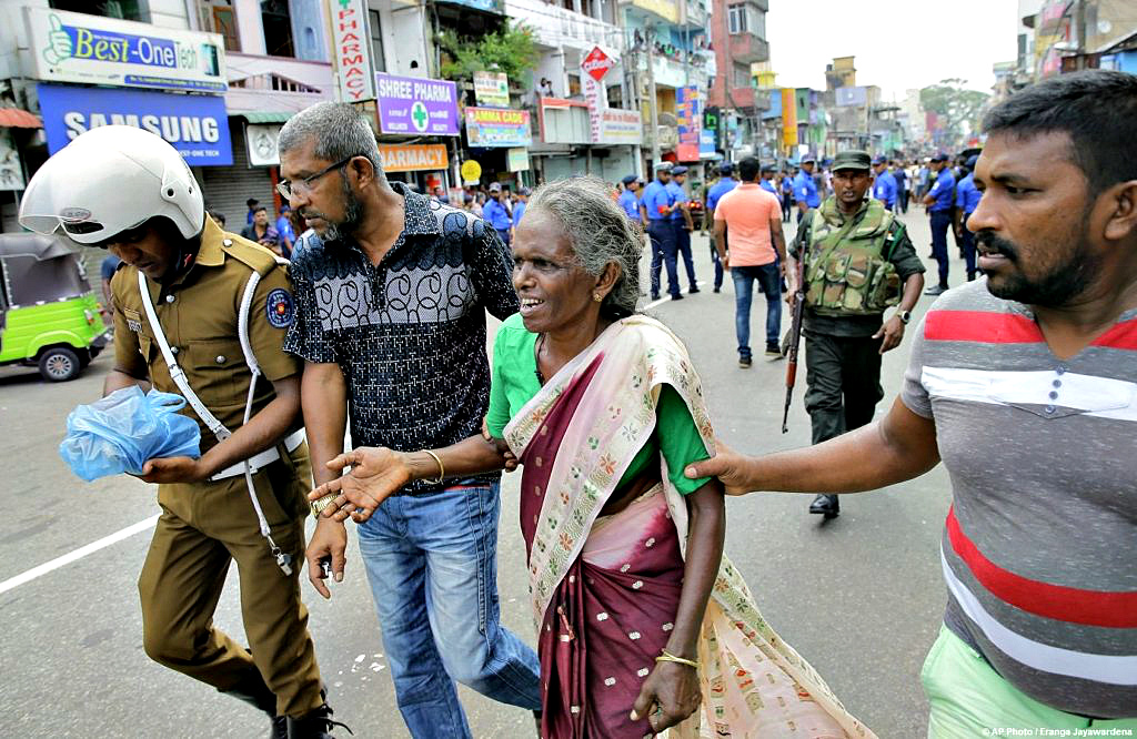 Пасха на Шри-Ланке: 8 взрывов, более 200 погибших