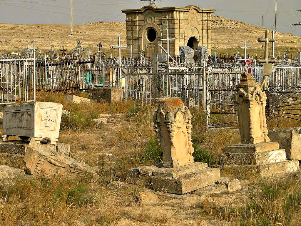 Кладбища в казахстане фото