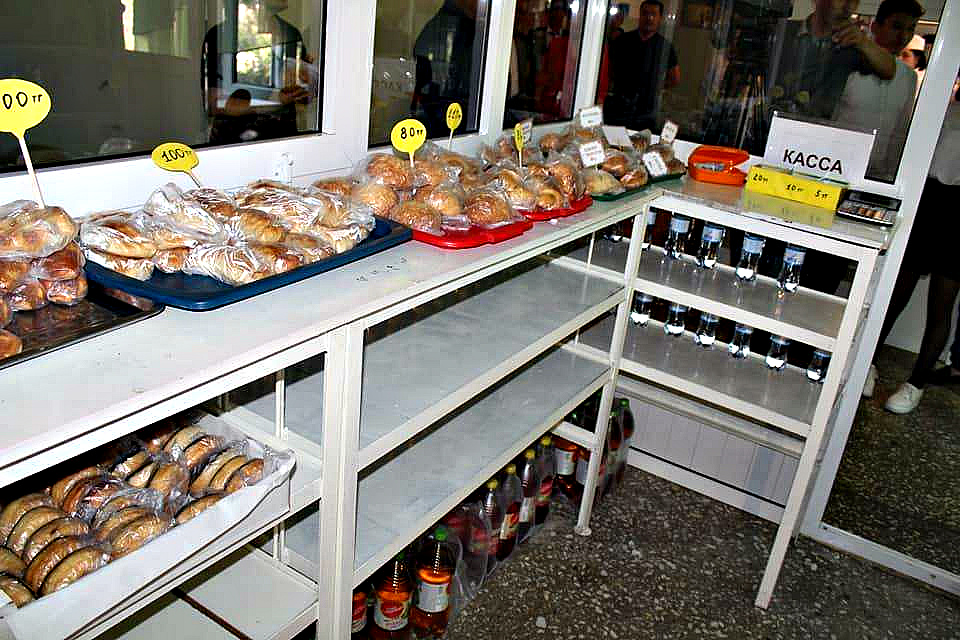 В Шымкенте работает более 100 «магазинов честности»