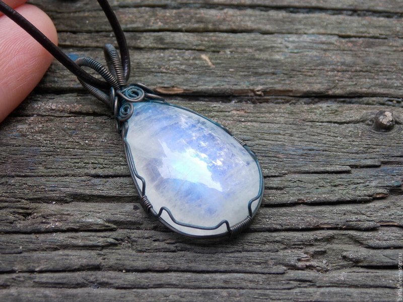 Тест: Какой камень является вашим талисманом?