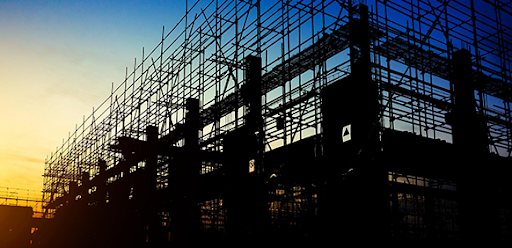 Аренда строительных лесов: особенности и преимущества