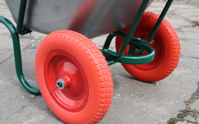 Колеса и ролики для тачек:особенности крепления и износа