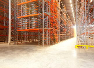 Мезонинный стеллаж – склад на складе