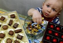 Почему дети так любят сладкие подарки?