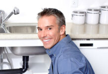 Когда нужно срочно вызывать сантехника?