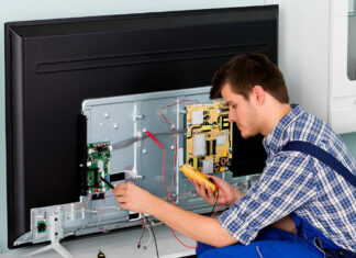 Как разобрать телевизор для ремонта LED подсветки?