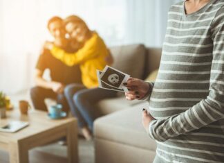 Обзор Эппл Макбук Про: дизайн и комплектация