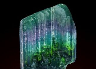 Турмалин: камень, который характеризуется удивительными свойствами