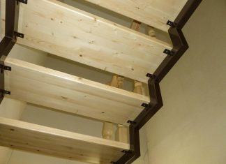 Способы установки лестницы на металлическом каркасе