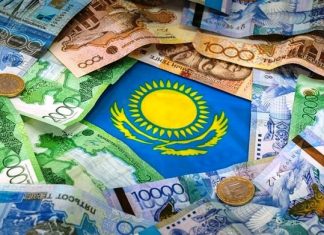 С какой валютой ехать в Казахстан?