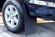 Этапы монтажа брызговиков