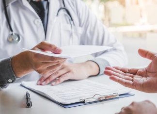 Что необходимо врачу для получения права работы в Польше в 2022 году?