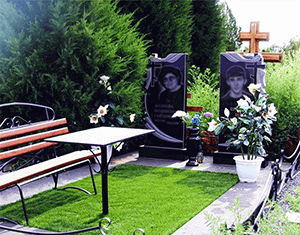 Как красиво обустроить могилу на кладбище?