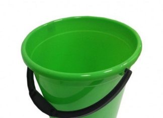 Пластиковые ведра : незаменимый инвентарь в хозяйстве