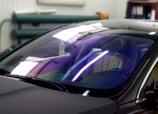 Тонировка лобового стекла атермальной пленкой