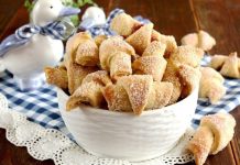 Сахарное печенье : прекрасное угощение к чаю