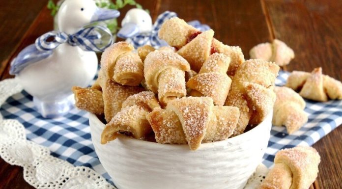 Сахарное печенье : прекрасное угощение к чаю