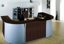 Виды стоек для ресепшна