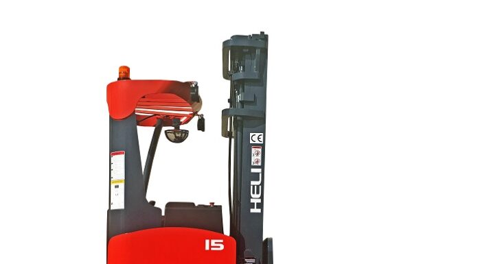 Ричтрак, погрузчик или штабелер: как выбрать складскую технику