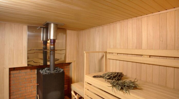 Особенности установки дровяной печи в бане