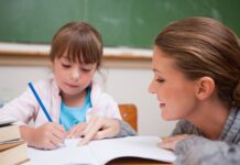 Сколько зарабатывает репетитор?