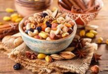 Как лучше хранить орехи и сухофрукты?