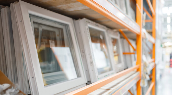 В каких случаях целесообразна установка глухих окон