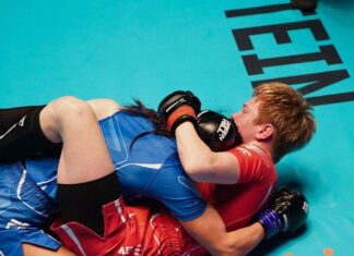 Спортсменка Матильда Бачурина победила на чемпионате мира по MMA