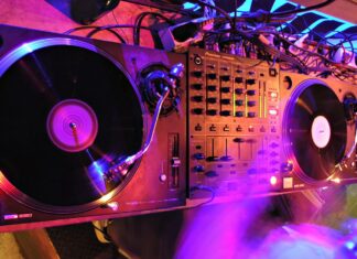 Современная музыка в онлайн режиме