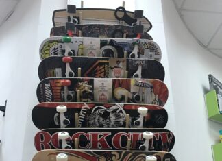 Интернет магазин «Samokat» предлагает все для активного детского досуга — от индивидуального транспорта до аксессуаров