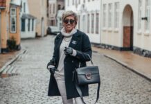 С чем носить женские ботинки челси?