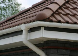 Как выбрать материал для водостока?