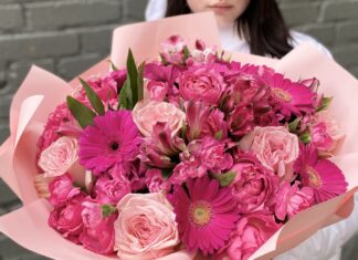 Как красиво поздравить близкого человека?