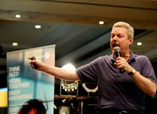 Роль ведущего конференции