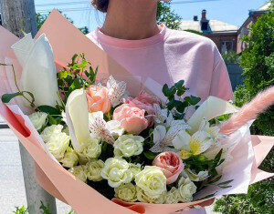 Доставка цветов и подарков в Тараз