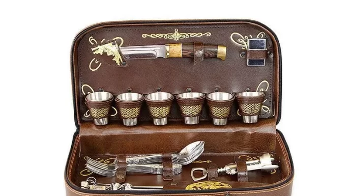 Подарочный набор для пикника в кейсе: выбираем правильно