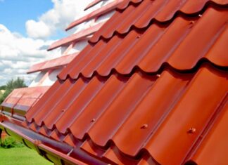 Металлочерепица: особенности материала