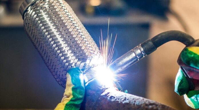 Симптомы и причины неисправности гофры глушителя!