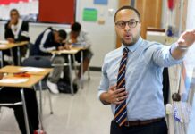 Сколько зарабатывает учитель в США?