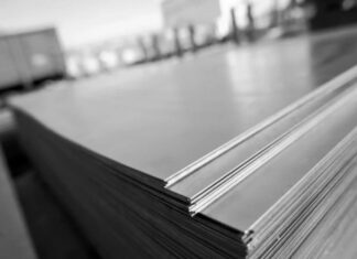 Оцинкованный лист: особенности, виды, области применения