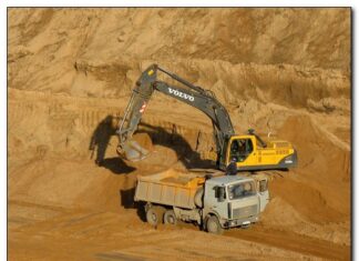 Как правильно выбрать песок для строительных работ?