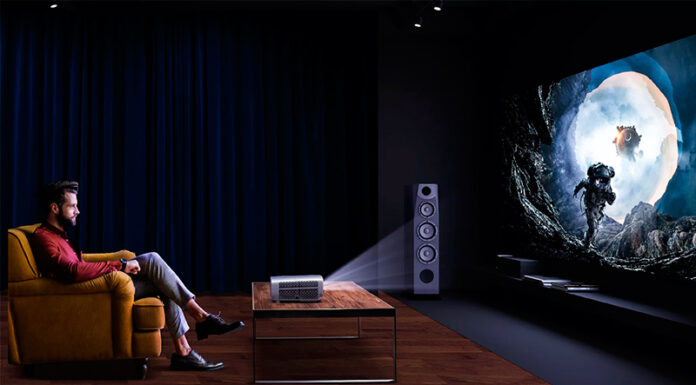 Как выбрать проектор для домашнего кинотеатра?